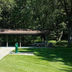 Lake Shore reservation - Photo from Google Reviews photos.