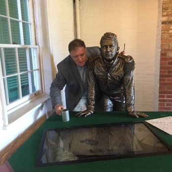 Fort McHenry - Giving Colonel Amistad some advice; Relax, have some grog, the Brits are not coming back! - Landmarks & Historical Buildings Near Me - Baltimore, Maryland