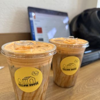 Yellow House Cafe - Pumpkin spice latte - Cafes Near Me - Northridge, California Yellow House Cafe - Pumpkin spice latte - Cafes Near Me - Northridge, California