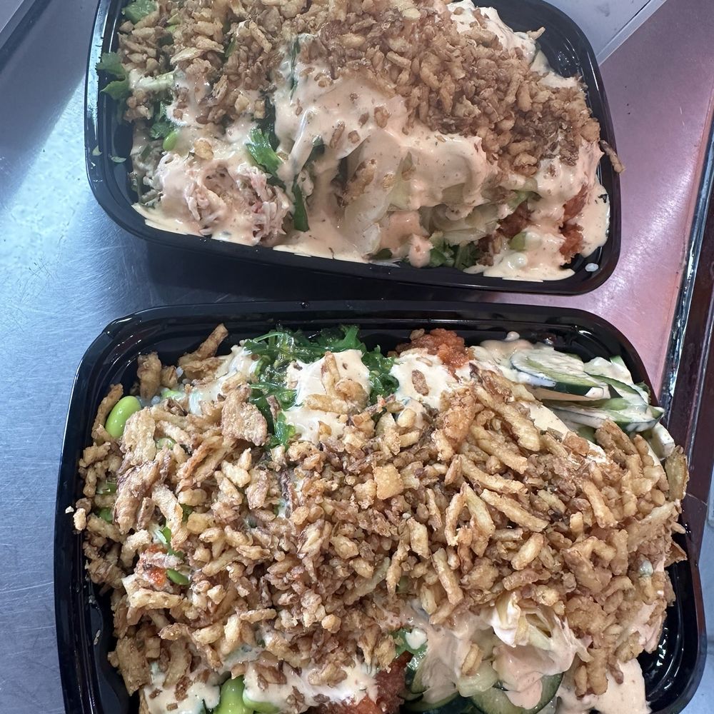 PokiTomik - Tastes just as amazing as it looks! Fresh ingredients and great quality fish! Go get yourself some! - Poke Near Me - Valley Glen, California