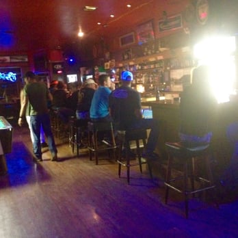 Gem State Bar and Grill - A real honkytonk bar ..... playing RAP... (god).. - Dive Bars Near Me - St. Maries, Idaho