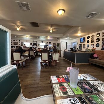 Blackbird Cafe - Inside - Juice Bars & Smoothies Near Me - Tahlequah, Oklahoma