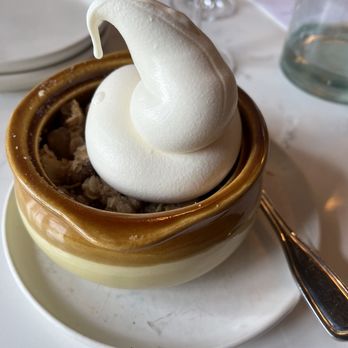 Local Provisions - Apple Crisp for dessert - Italian Near Me - Sterling, Virginia Local Provisions - Apple Crisp for dessert - Italian Near Me - Sterling, Virginia