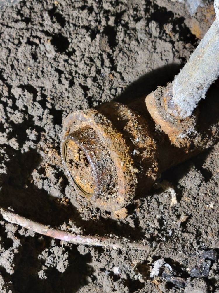 Slide of Handyman Kyle Duffey