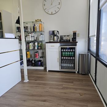 Hair Cutting Center - coffee table - Hair Salons Near Me - Tampa, Florida Hair Cutting Center - coffee table - Hair Salons Near Me - Tampa, Florida
