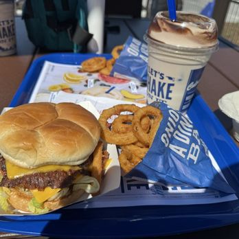 Culver’s - Value basket with onion rings and chocolate mixer - Fast Food Near Me - Derby, Kansas Culver’s - Value basket with onion rings and chocolate mixer - Fast Food Near Me - Derby, Kansas