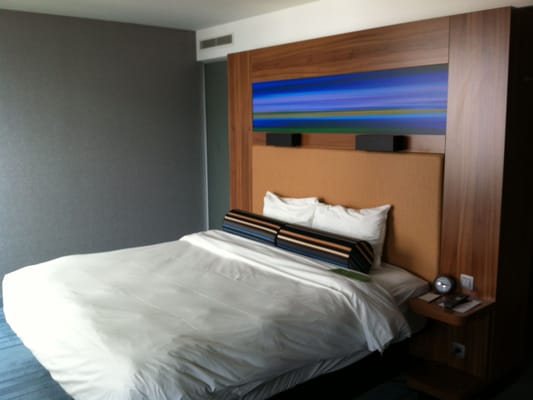 Aloft Brussels Schuman by null