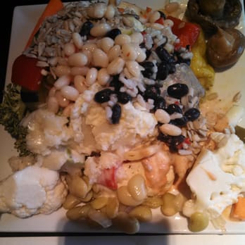 Coach House Diner - Salad bar - Diners Near Me - Hackensack, New Jersey