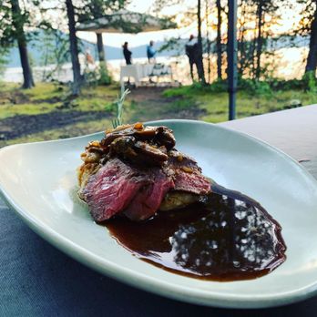 Luckey's Woodsman - a plate of steak with gravy - Food Trucks Near Me - Bend, Oregon Luckey's Woodsman - a plate of steak with gravy - Food Trucks Near Me - Bend, Oregon