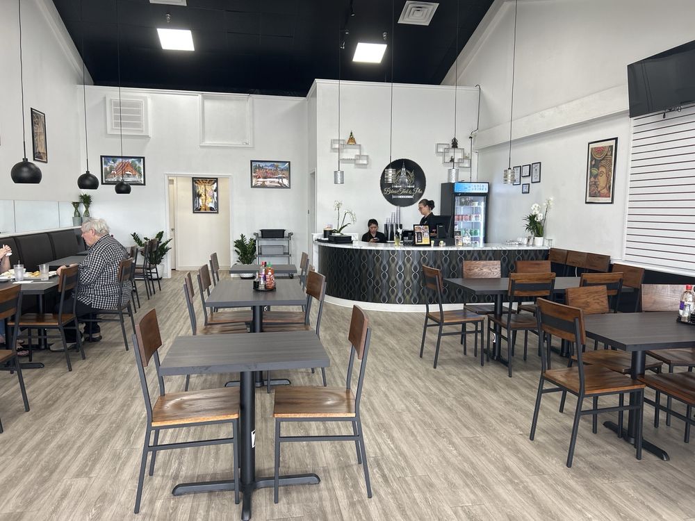 Brina Thai & Pho Restaurant