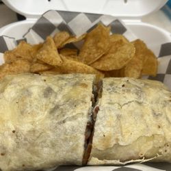 Cantore's Pizza - Crispy chicken wrap