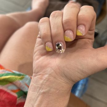 Couture Nails Boutique - Bumblebee Nails 2025 - Nail Salons Near Me - Littleton, Colorado Couture Nails Boutique - Bumblebee Nails 2025 - Nail Salons Near Me - Littleton, Colorado