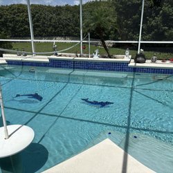 Just Beachy Pools - Pool Cleaning