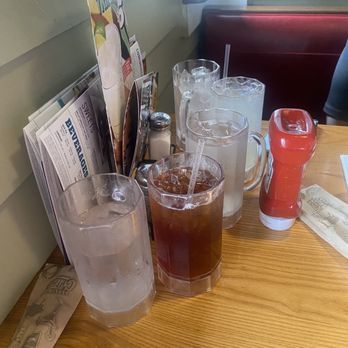 Chili's - the array of cups we had. (one in my mothers hand u cannot see) - Bars Near Me - Midlothian, Virginia