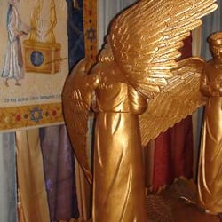 Valtiroty Shiloh's Tabernacle - Ark of the covenant