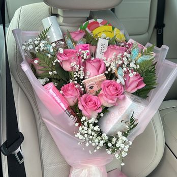 Royal Blooms Flowers - Flower bouquet - Florists Near Me - Orange, California Royal Blooms Flowers - Flower bouquet - Florists Near Me - Orange, California