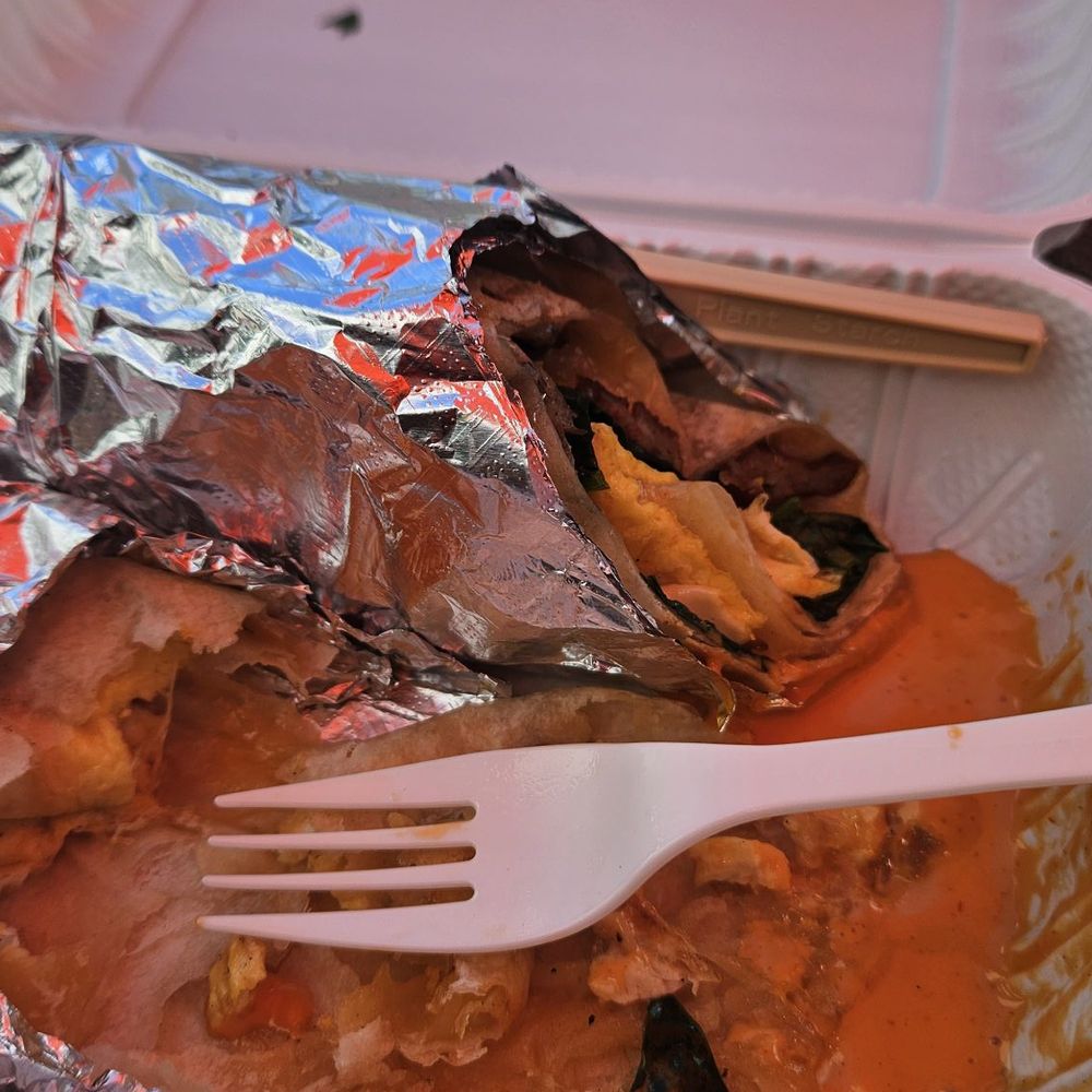 HI Shack - Breakfast wrap, not same anymore - Tacos Near Me - Honolulu, Hawaii