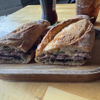The Butcherman - Tri tip sando - Barbeque Near Me - Sonoma, California