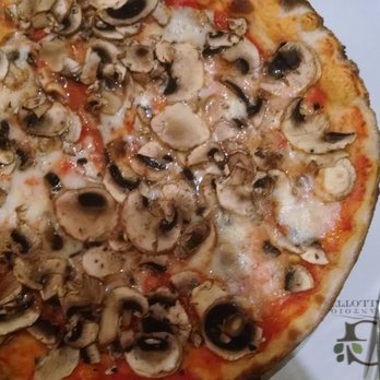Emma Pizzeria - Mushroom Pizza - Pizza Near Me - Rome, RM Emma Pizzeria - Mushroom Pizza - Pizza Near Me - Rome, RM