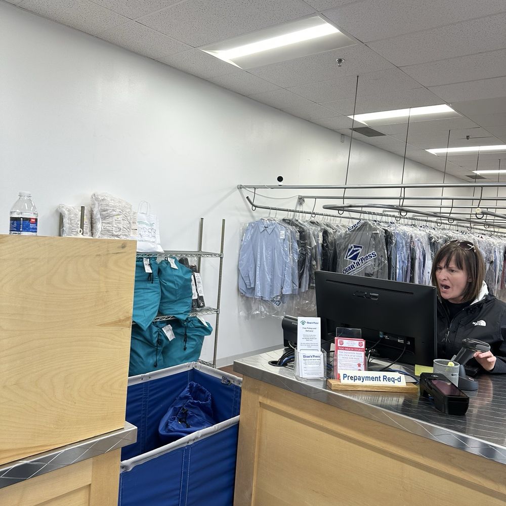 Clean'n'Press - The service desk - Laundry Services Near Me - St. Anthony, Minnesota Clean'n'Press - The service desk - Laundry Services Near Me - St. Anthony, Minnesota