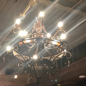 El Tradicional - Beautiful lighting! - Mexican Near Me - Glenview, Illinois