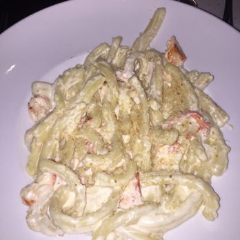 Portside Tavern - Lobster mac and cheese, delicious pasta dish with chicken and fried chicken with mashed potatoes ! - American Near Me - Hyannis, Massachusetts