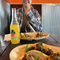 Tacos La Mina - Barbacoa Tacos