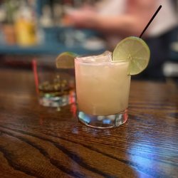 Elite Experience: Tiny's Cantina - Cheers