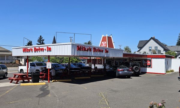 Mike's Drive-In by null