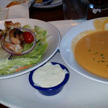 Red Lobster - Lobster bisque and garden salad - Seafood Near Me - Fort Pierce, Florida Red Lobster - Lobster bisque and garden salad - Seafood Near Me - Fort Pierce, Florida