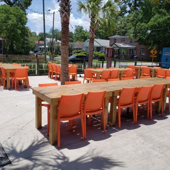 Container Bar - Outside seating - Food Trucks Near Me - Charleston, South Carolina