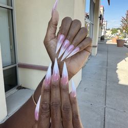 Custom Nails and Spa