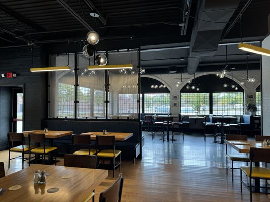 Avenue American Bistro by null