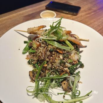 Yard House - New American Near Me - Sacramento, California Yard House - New American Near Me - Sacramento, California