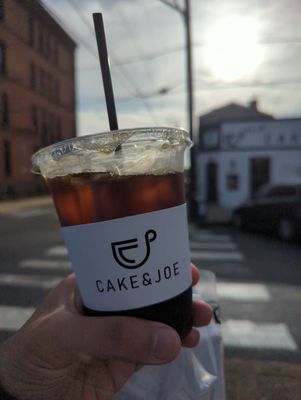 Cake and Joe by null