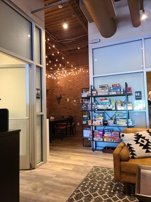Shelli's Coffee + Social by null