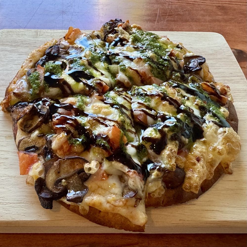 Tommyknocker's Cornish Pasty - Vegan flatbread pizza! Yum! - British Near Me - Port Townsend, Washington Tommyknocker's Cornish Pasty - Vegan flatbread pizza! Yum! - British Near Me - Port Townsend, Washington