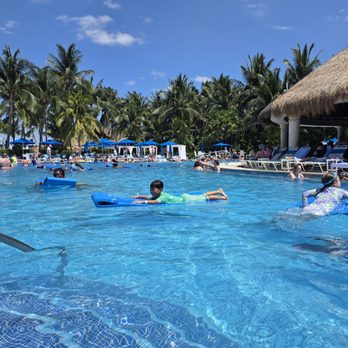Paradise Beach - Swimming in the pool at Paradise Beach! - Mexican Near Me - Cozumel, ROO