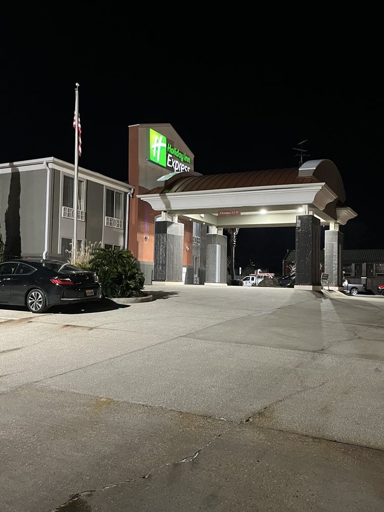 HOLIDAY INN EXPRESS LEESVILLEFT. POLK 29 Photos & 13 Reviews 122