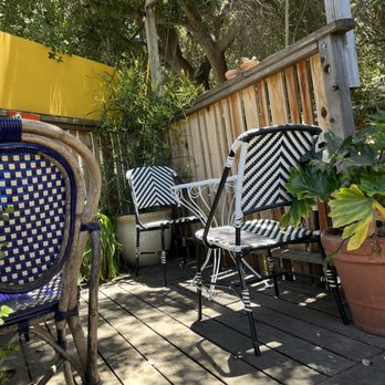 Cafe Mimosa - Outside dining area - Coffee & Tea Near Me - Topanga, California