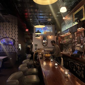 Rubies on Five points - A few early dinner tacos and cocktails with some friends! - Bars Near Me - Durham, North Carolina