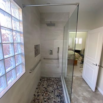 BH Construction Design Build - Walk in shower - General Contractors Near Me - Las Vegas, Nevada BH Construction Design Build - Walk in shower - General Contractors Near Me - Las Vegas, Nevada