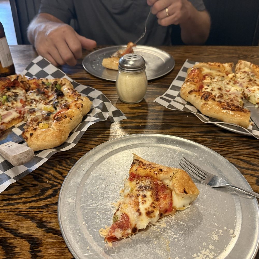 Meet Me in Weston and The Home Slice Meet Me in Weston and The Home Slice