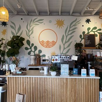 High Tide Coffee - Coffee Roasteries Near Me - Oceanside, California