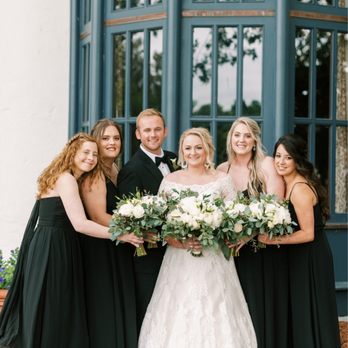 Flowers By Terranova - The bridal and bridesmaid bouquets were gorgeous and smelled heavenly - Florists Near Me - Dallas, Texas Flowers By Terranova - The bridal and bridesmaid bouquets were gorgeous and smelled heavenly - Florists Near Me - Dallas, Texas