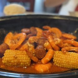 The Rockin' Crawfish - 1.5 lb Shrimp with corn and Sausages