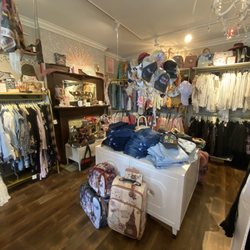 Pongo Clothing Boutique And Gifts
