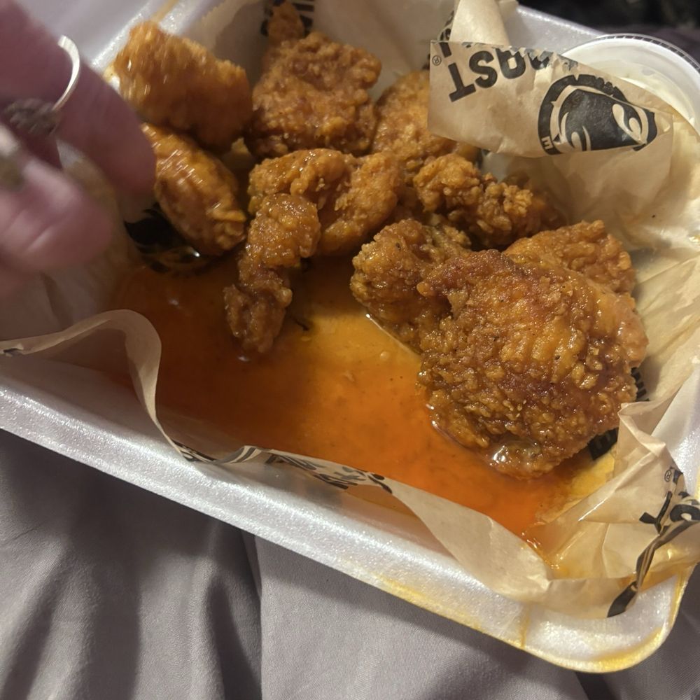 East Coast Wings + Grill - 10 Boneless Wings - American Near Me - Thomasville, North Carolina
