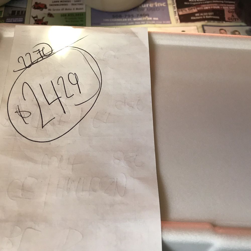 Lou Roc's Diner - Diners Near Me - Worcester, Massachusetts