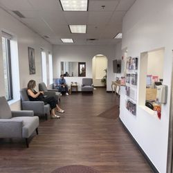 Forever 25 Medical Center - Nesreen Suwan, M.D - As you enter